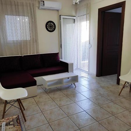Anastasia'S & Despoina'S Apartment Serres Bagian luar foto